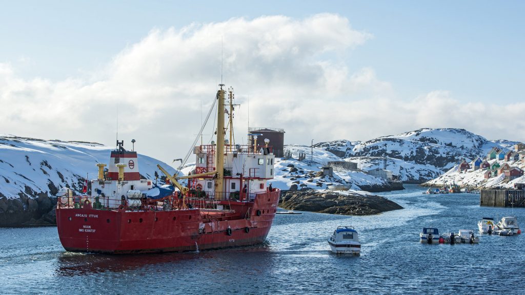 Arctic shipping and recreational boats