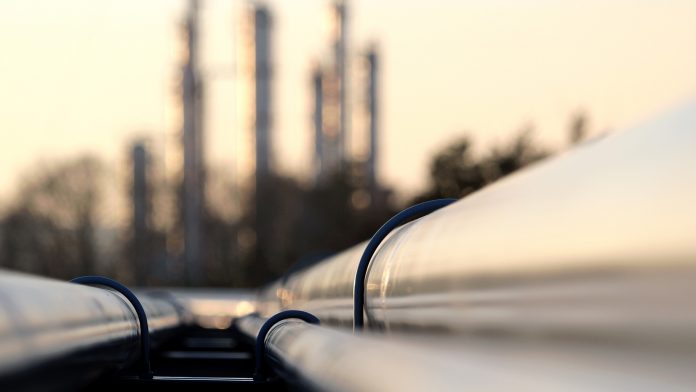 Pipeline connection to oil refinery
