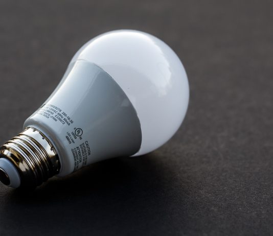 Energy efficient LED light bulb