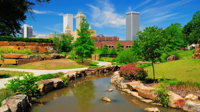 Tulsa Oklahoma skyline and park