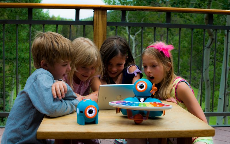 This photo is from https://techcrunch.com/2016/10/18/kids-can-now-program-dash-and-dot-robots-through-swift-playgrounds/