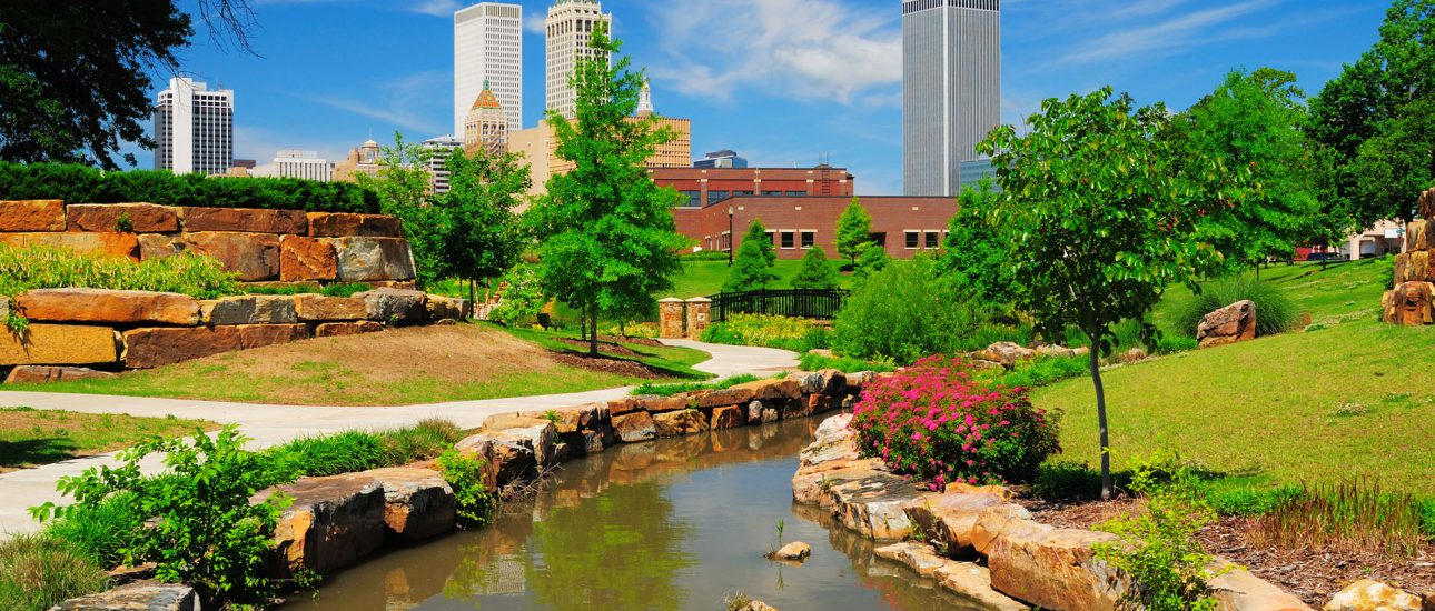 Tulsa Oklahoma skyline and park